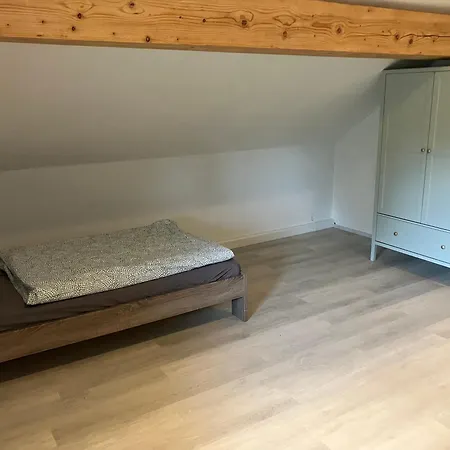 4 Schlafzimmer Lägenhet