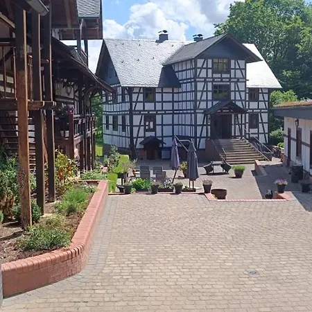 4 Schlafzimmer Lägenhet *