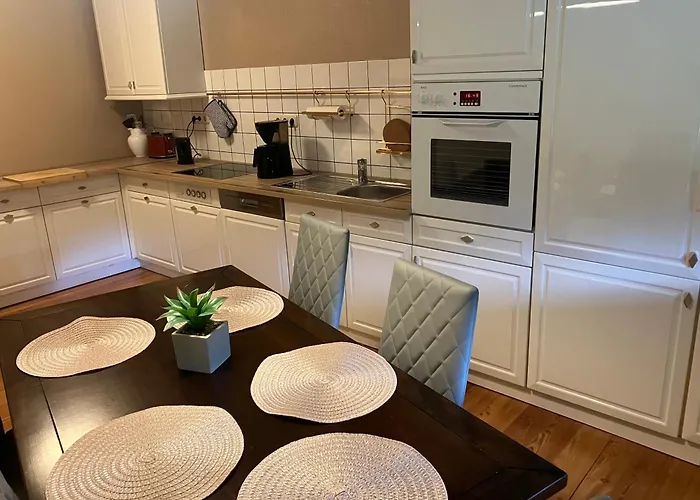 4 Schlafzimmer Appartement *